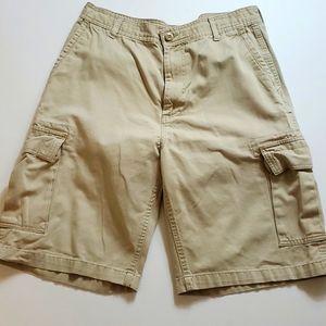 Urban Pipeline tan cargo shorts size 34 waist